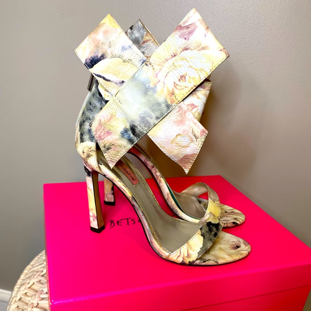 Betsy Johnson heels! And yes!